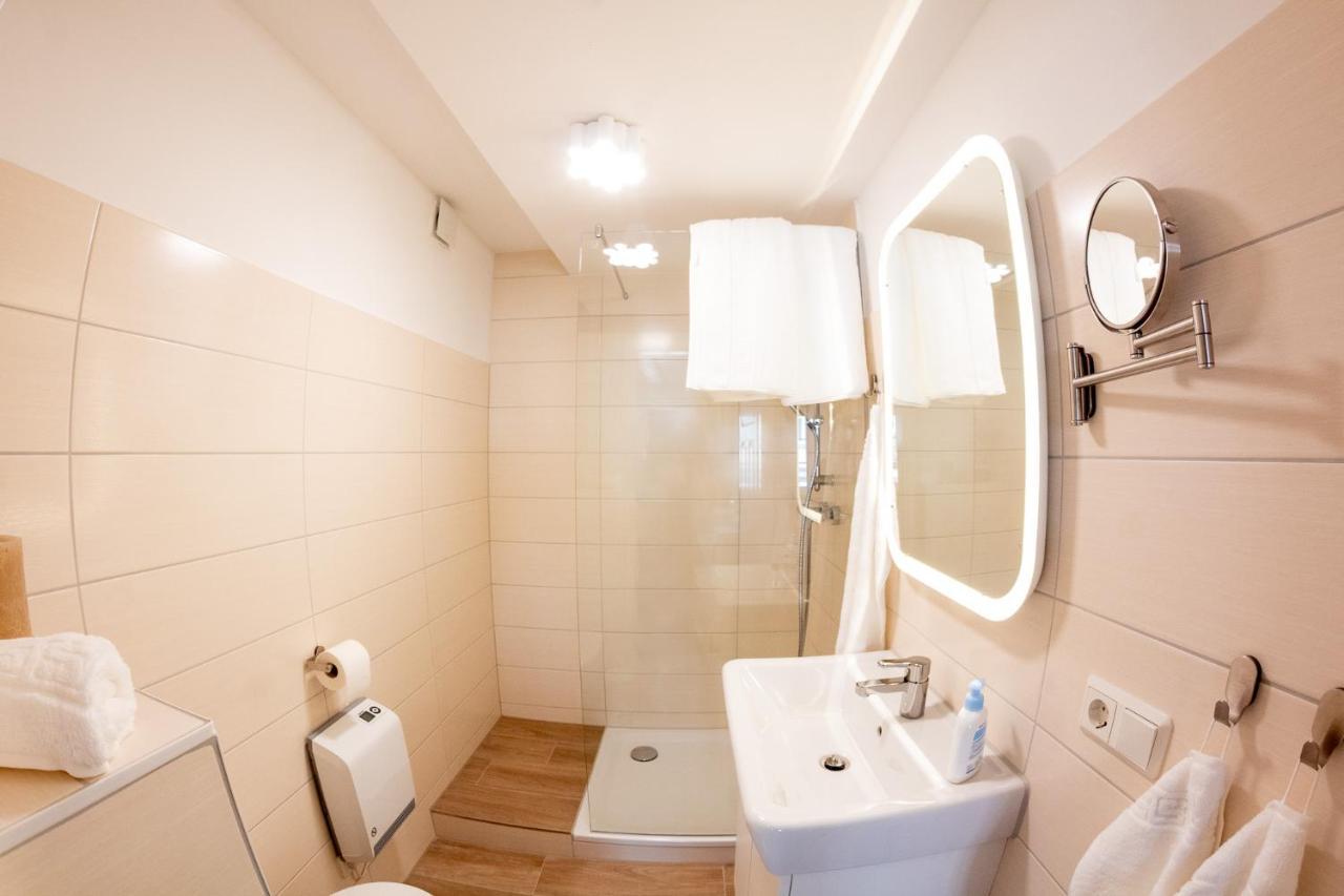 Ferienwohnung Zum Marktplatz แวร์นิกโกโรเดอ ภายนอก รูปภาพ